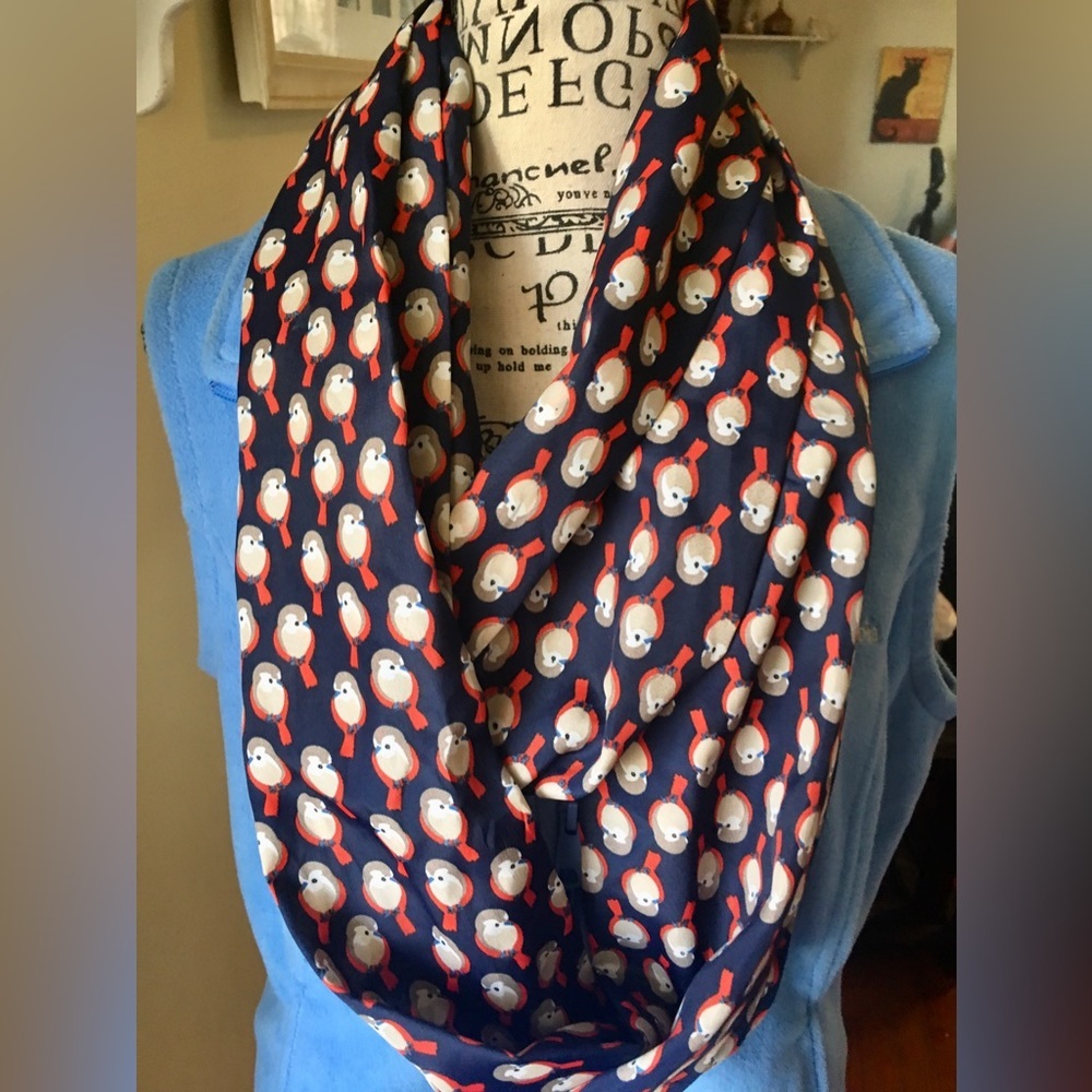 Little Bird Print Infinity Loop Infinity Scarf - Picture 4 of 8